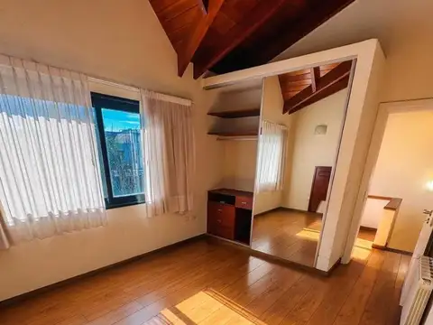 Casa en Alquiler en Jardines Del Jockey, $ 2.500.000