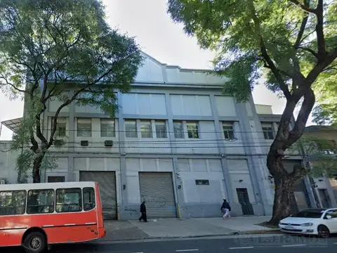 Depósito en  Venta en Parque Patricios