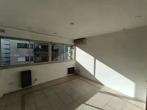 DEPARTAMENTO AL FRENTE. PISO ALTO