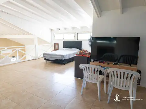 casa en  venta en E1 con dos lotes en Cardales Village