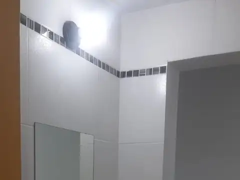 Local en Alquiler en Lomas Del Mirador, $ 350.000