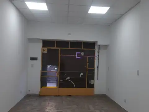 Local en Alquiler en Lomas Del Mirador, $ 350.000