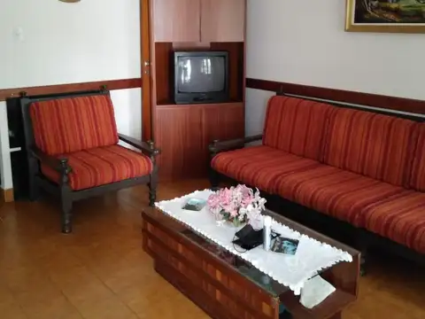 Diagonal Urquiza 466