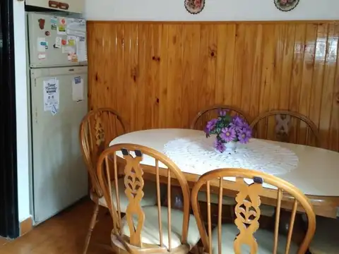 Depto Tipo Casa 4 ambientes con 2 baños
