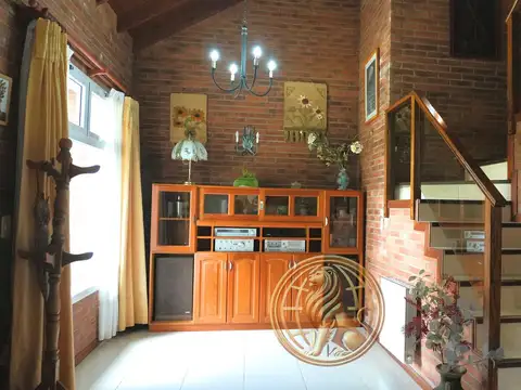 Casa en Venta con 1 cochera