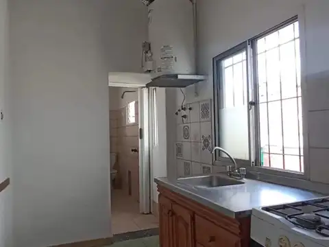 Depto Tipo Casa en Alquiler de Monoambiente