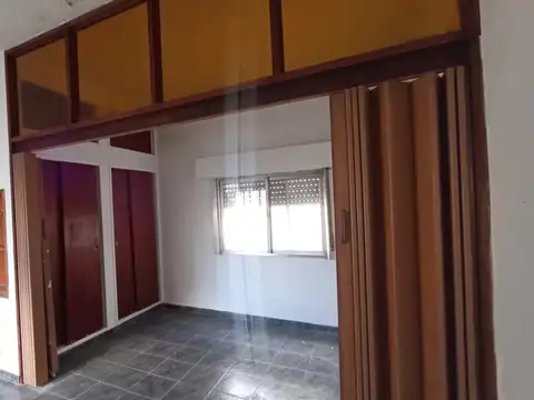 Depto Tipo Casa en Alquiler de Monoambiente