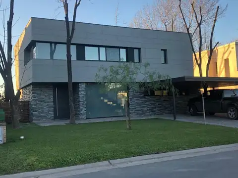 Casa en Venta en San Matias, USD 584.000