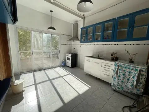 Oficina tipo PH - PB 80m2 c/patio - Boulogne