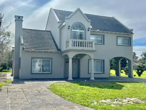 Casa en Country Boca Ratòn, 6 Ambientes, Piscina, Excelente