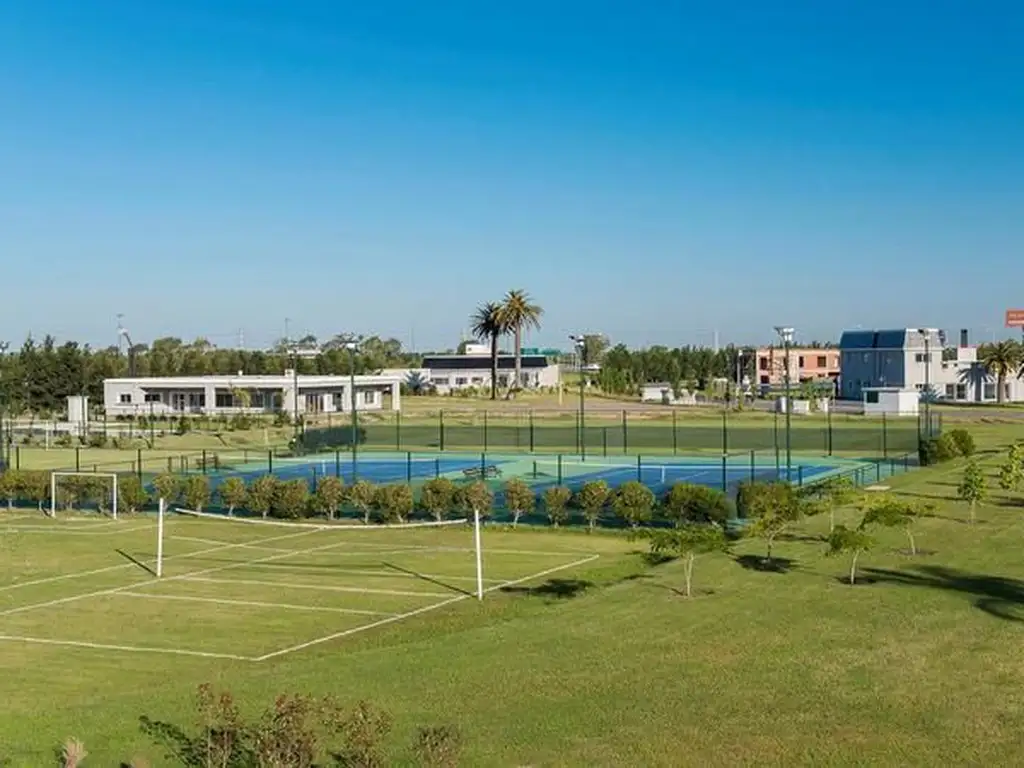 Terreno - 800  m² Total