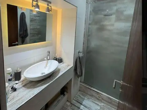 Casa en Venta en Los Pinares, USD 198.000