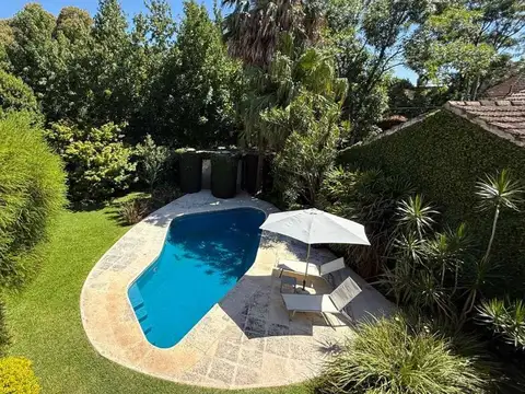 Casa 7 ambientes con 5 baños