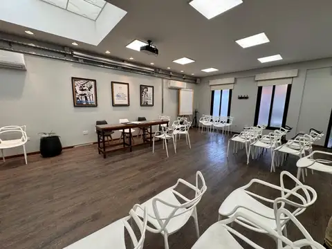 Oficina en Alquiler en Zona Centro, USD 800