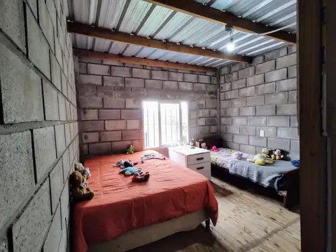 Casa en Venta en Castelar, USD 52.000