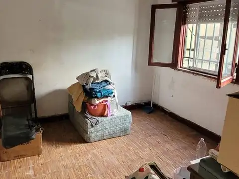 VENTA CASA  VIILLA LUZURIAGA LOTE PROPIO