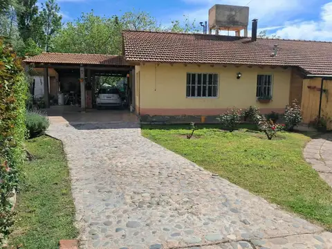Alquiler de casa en calle la madrid- 3 hab-luján
