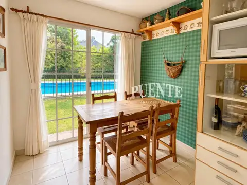Casa en Venta con 8 cocheras