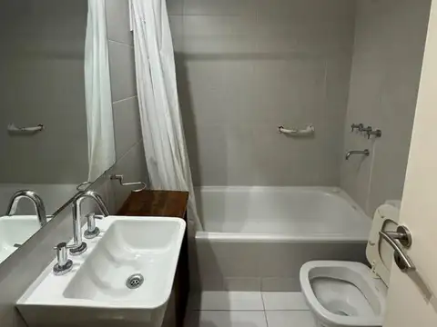 Departamento en Alquiler con 1 cocheras