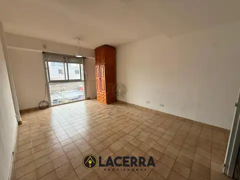 Departamento — Profesor F. Agüer al 4800