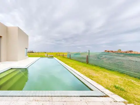 Casa en Alquiler de 4 dormitorios