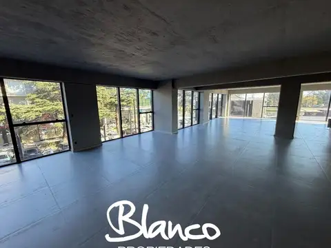 Oficina en Alquiler en el Km 49,5 Bajada Sheraton Pilar - Proa Pilar, G.B.A. Zona Norte, Argentina