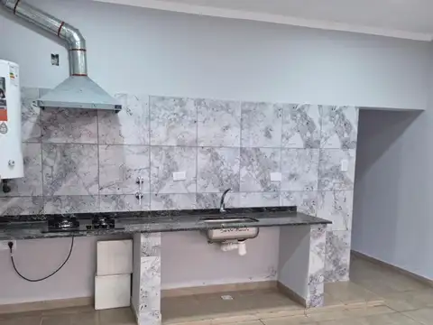 Depto Tipo Casa 3 ambientes con 2 baños