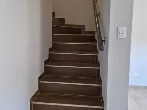 Depto Tipo Casa en Alquiler A Estrenar