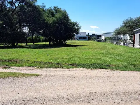 VENTA LOTE VALLE DEL GOLF 816 M2