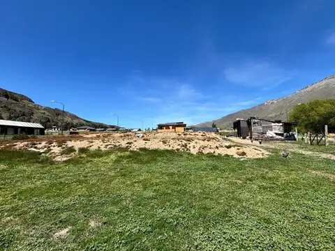 Terreno con Quincho y Galpón
