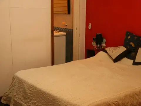 Depto Tipo Casa 3 ambientes con 2 baños