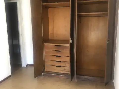 Depto Tipo Casa en Alquiler en Ramos Mejia, $ 750.000