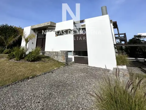 Casa en Alquiler Temporal de 4 dormitorios