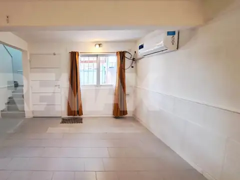 Depto Tipo Casa en Venta en Neuquén, USD 125.000