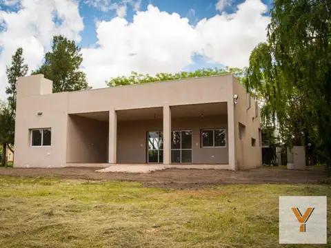 Casa en venta - 2 dormitorios 1 baño - 1.144mts2 - Posadas de los Lagos, Coronel Brandsen