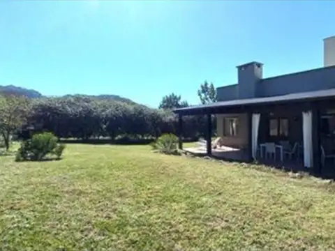 Casa en Venta en Villa San Lorenzo, La Caldera