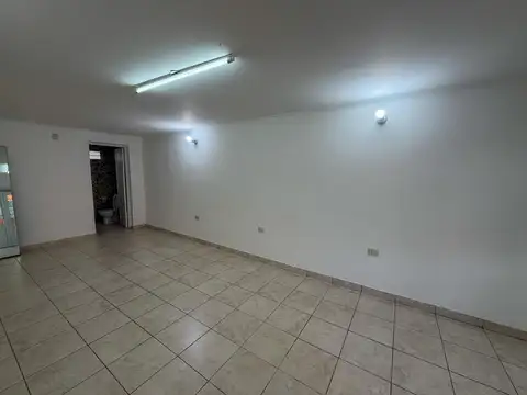 Local en Alquiler en 30 De Octubre, $ 450.000