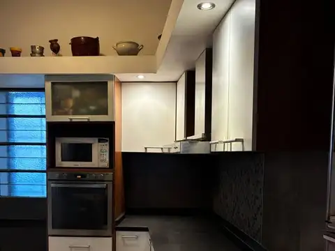 Casa 7 ambientes con 3 baños