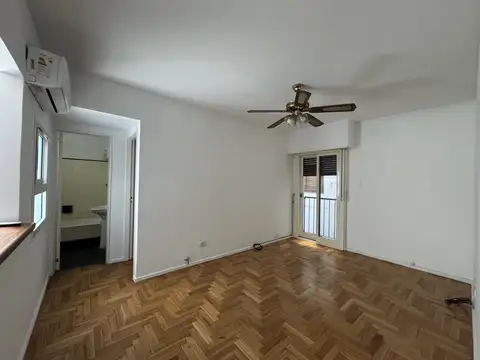 Avenida Olazábal 4800, Piso 4