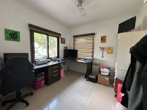 Casa 6 ambientes con 4 baños