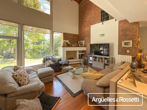 Casa en Venta de 4 dormitorios