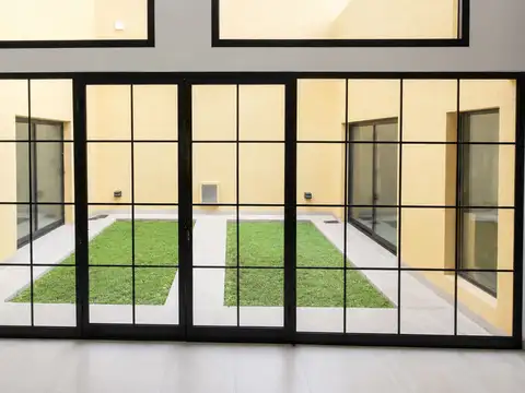 Casa 6 ambientes con 3 baños