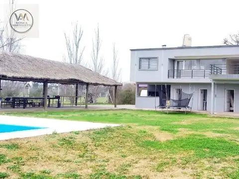 Terreno CON LOFT , quincho , parrilla y pileta