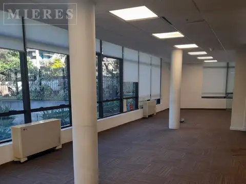 Oficina en Venta con 4 cocheras