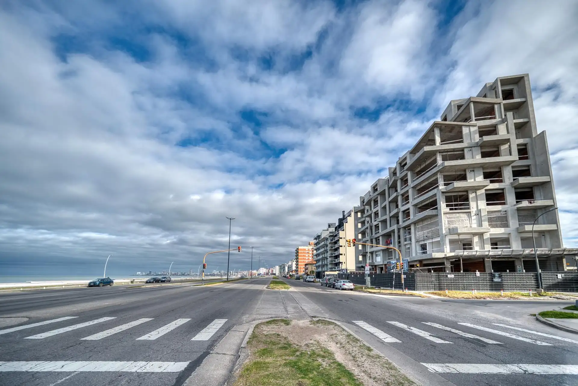 Depto 2 amb, 54m² con vistas panorámicas y cochera opcional — Constitución