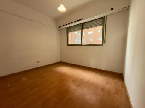 Departamento en Venta en Plaza Moreno, USD 55.000