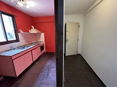 2 Ambientes a Pasos de la Estacion