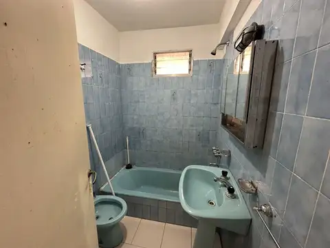 Anatole France 1700, Piso 3