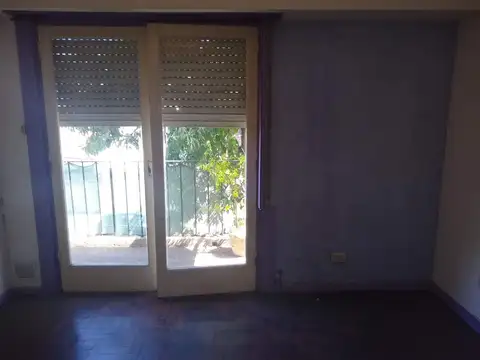 Depto Tipo Casa 2 ambientes con 1 baño