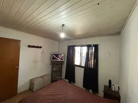 VENDE CASA 3 AMB CAÑUELAS  CON PATIO